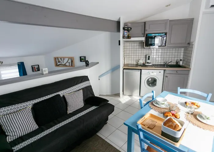 Jolie Maisonnette Vue * Мешер-сюр-Жиронд